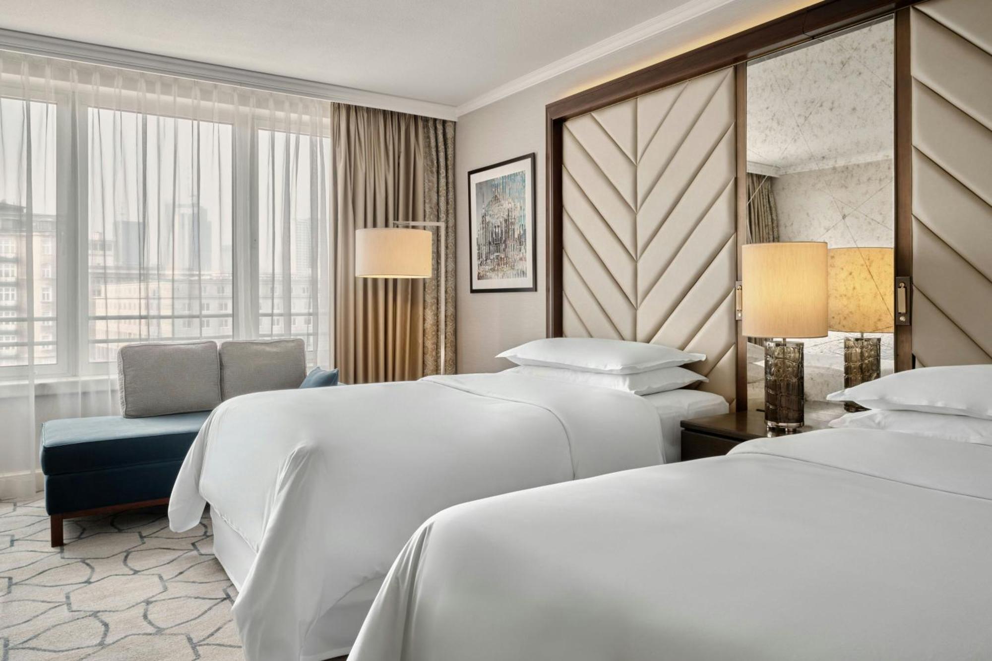 Sheraton Grand Hotel