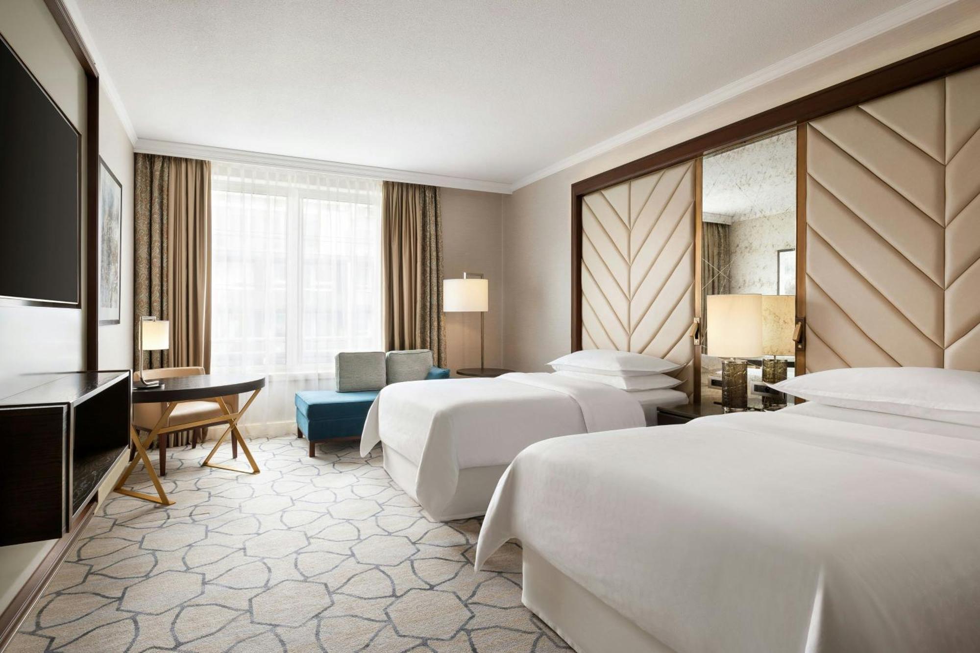 Hotel Sheraton Grand 5*